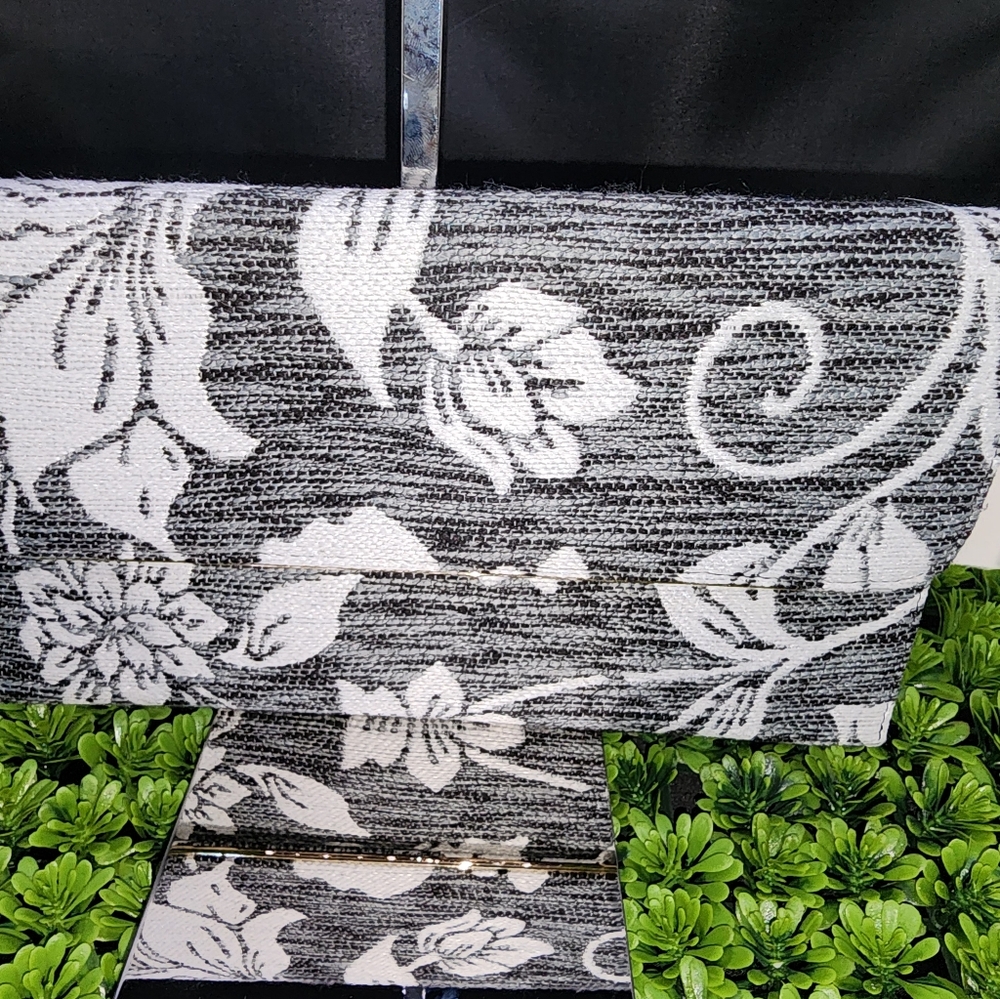 NWT Fabric Clutch with Detachable Crossbody Strap